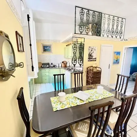 Διαμέρισμα Splendido Nel Centro De La Maddalena *