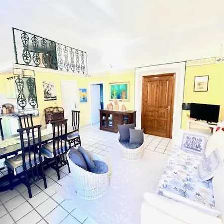 Apartment Splendido Nel Centro De La Maddalena La Maddalena (Sassari)