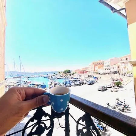 Splendido Nel Centro De La Maddalena *