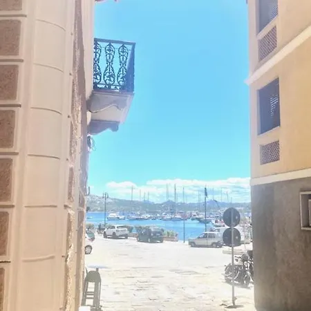 Appartamento Splendido Nel Centro De La Maddalena (Sassari)